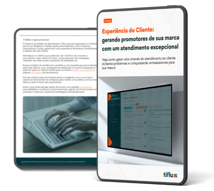 Foto de um tablet com a capa do e-book escrito Experiência do cliente: Gerando promotores de sua marca para um atendimento excepcional